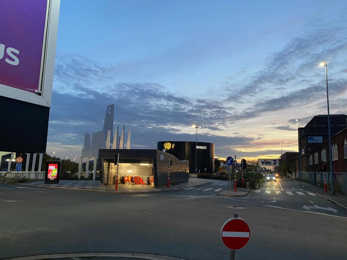 1-C Superbe Appartement Tres Calme Et Bien Decore Charleroi Bagian luar foto
